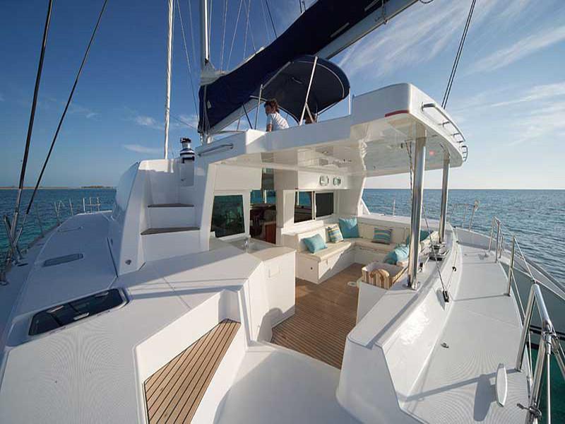 Book yachts online - catamaran - Lagoon 500 - ITALYCAT  - rent