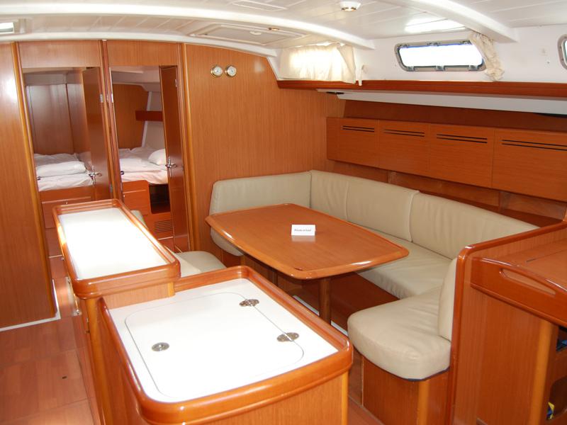 Book yachts online - sailboat - Cyclades 50.5 - Principessa - rent
