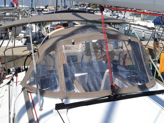 Book yachts online - sailboat - Sun Odyssey 379 - Soprano - rent