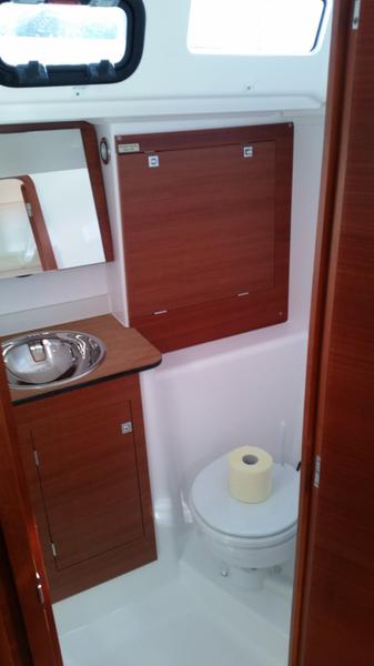 Book yachts online - sailboat - Dufour 350 GL - Rocky - rent