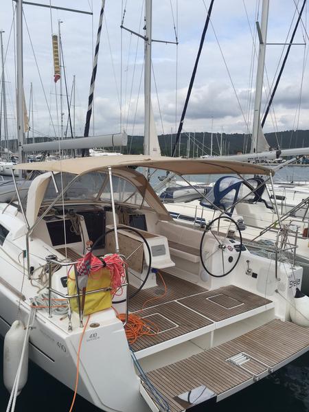 Book yachts online - sailboat - Dufour 410 GL - Stella - rent
