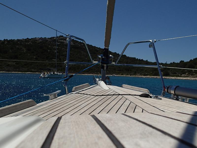 Book yachts online - sailboat - Dufour 375 GL - One&amp;Only - rent