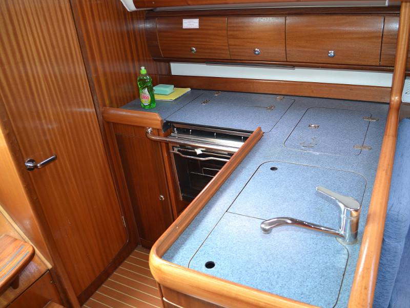 Book yachts online - sailboat - Bavaria 36 - Meg - rent