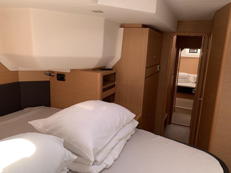 Book yachts online - catamaran - Dufour Catamaran 48 - Dreamland - rent