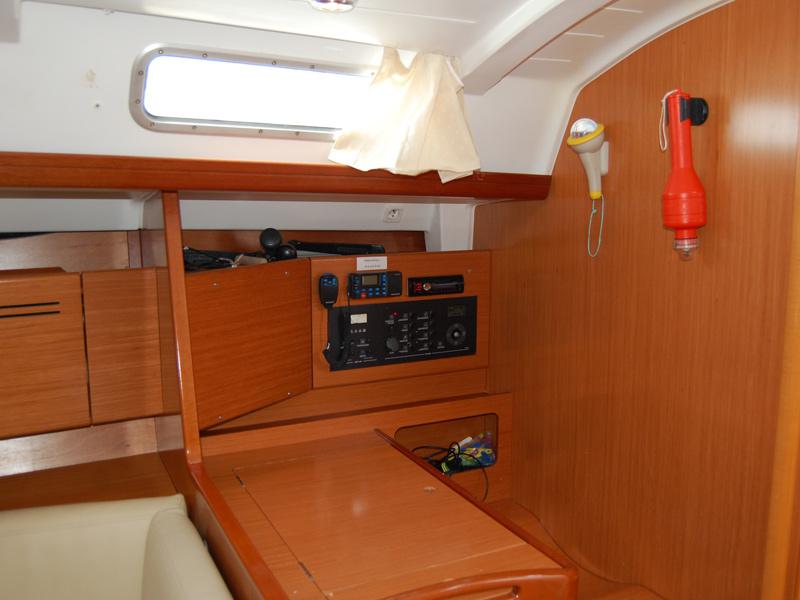 Book yachts online - sailboat - Cyclades 50.5 - Papalina - rent