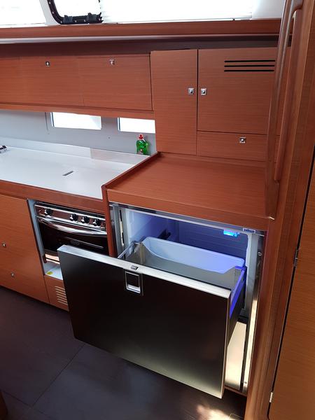 Book yachts online - sailboat - Dufour 460 Grand Large - Alegro - rent