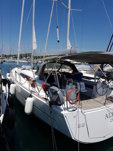 Book yachts online - sailboat - Dufour 460 Grand Large - Alegro - rent