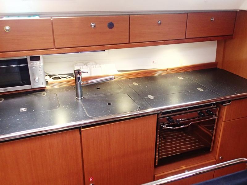Book yachts online - sailboat - Bavaria 40 Cruiser. - Mojito - rent