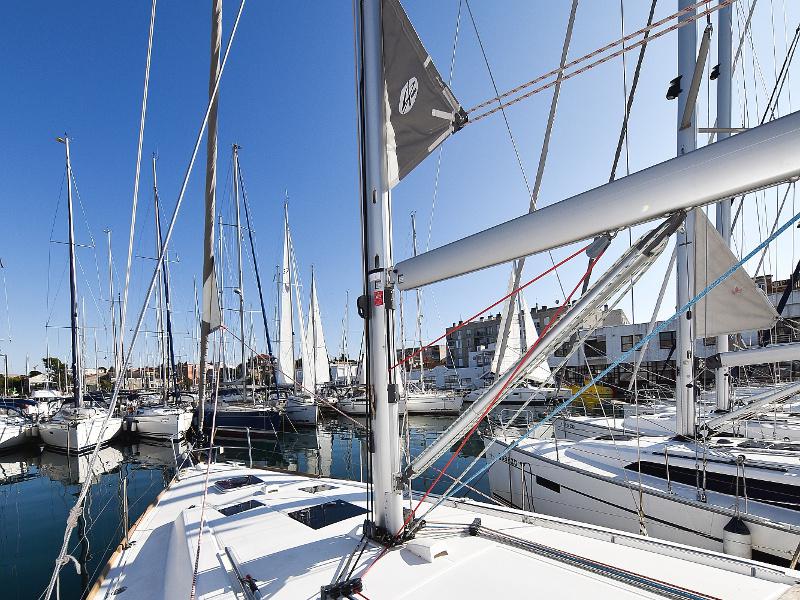 Book yachts online - sailboat - Oceanis 41 - Hope  - rent