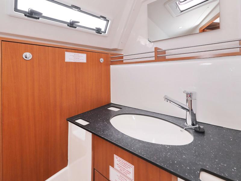 Book yachts online - sailboat - Bavaria 36 Cruiser - Petra M - rent