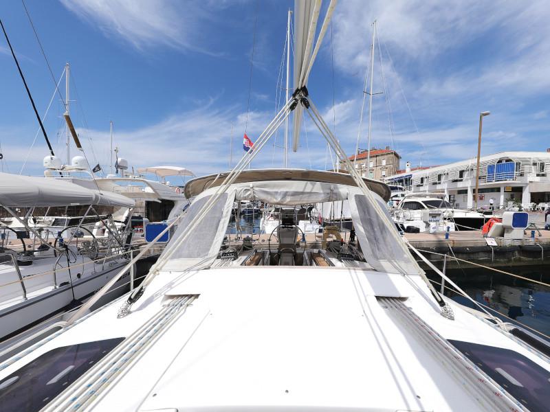 Book yachts online - sailboat - Bavaria 36 Cruiser - Petra M - rent