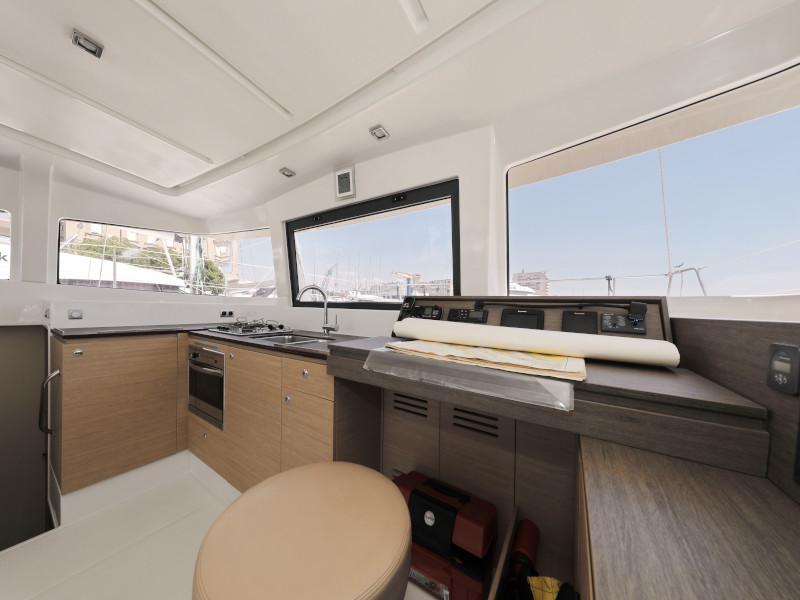 Book yachts online - catamaran - Bali 4.0.. - SO FAR SO GOOD - rent