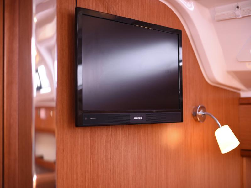 Book yachts online - sailboat - Bavaria Cruiser 37 - Hama - rent