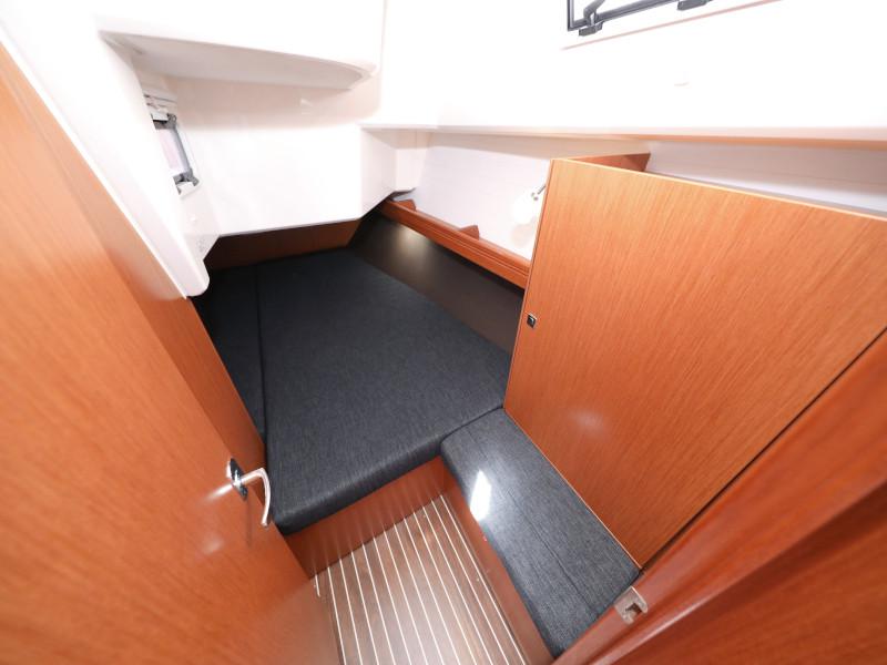 Book yachts online - sailboat - Bavaria Cruiser 37 - Hama - rent