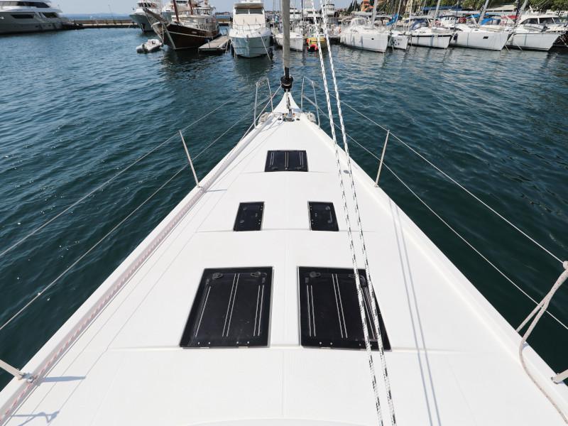 Book yachts online - sailboat - Dufour 560 - Anatoli - rent