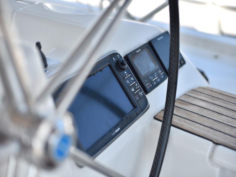 Book yachts online - sailboat - Dufour 560 - Anatoli - rent