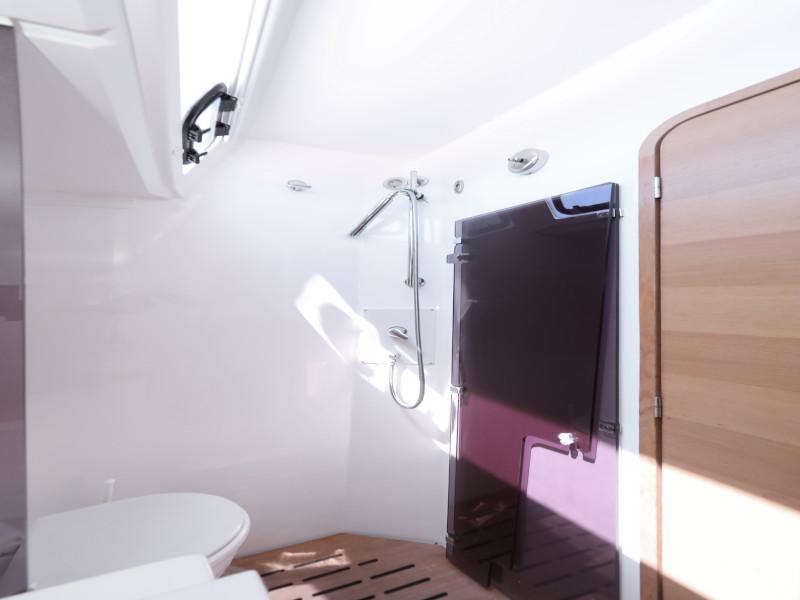 Book yachts online - sailboat - Dufour 560 - Anatoli - rent