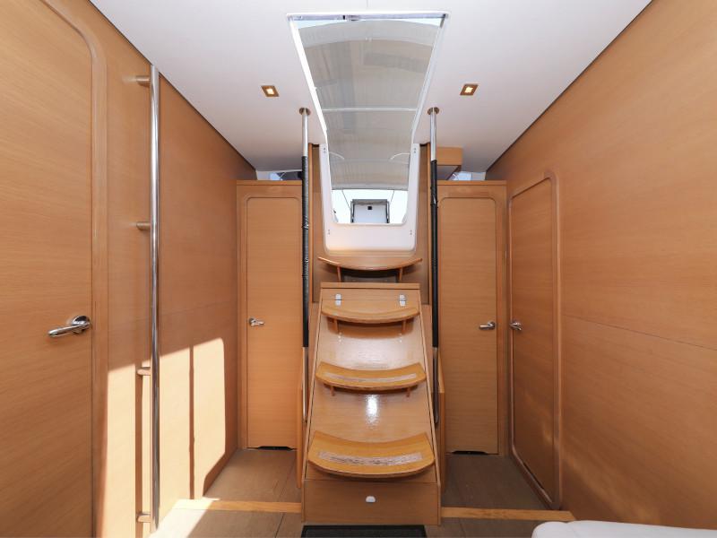 Book yachts online - sailboat - Dufour 560 - Anatoli - rent