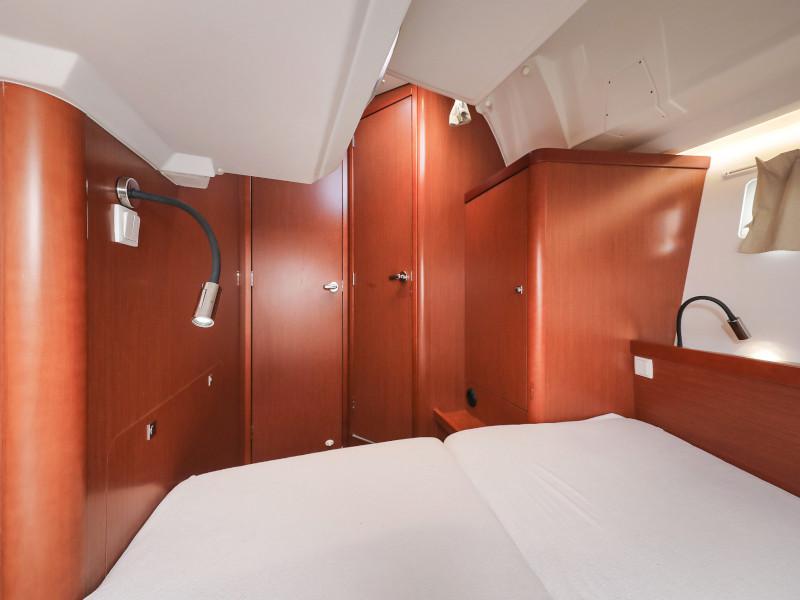 Book yachts online - sailboat - Oceanis 45 - Lighea - rent