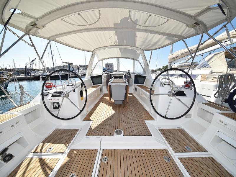 Book yachts online - sailboat - Oceanis 45 - Lighea - rent