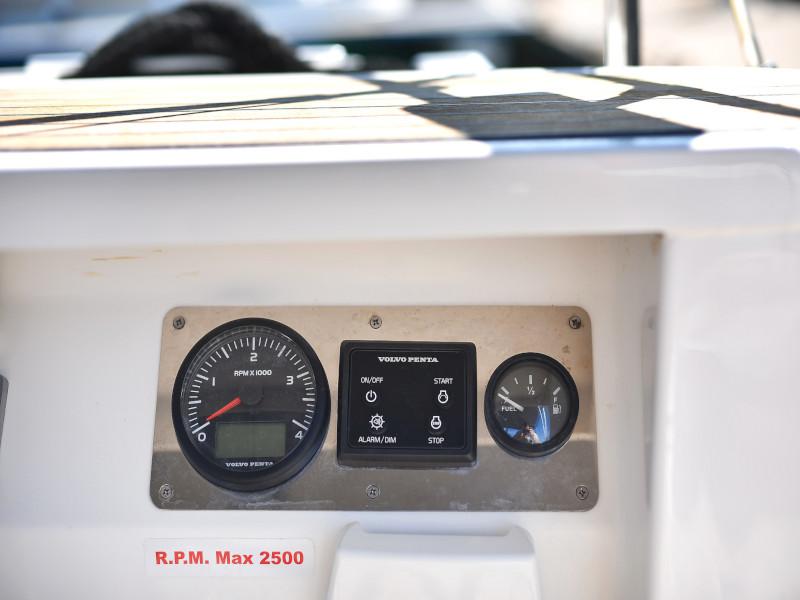 Book yachts online - sailboat - Bavaria Cruiser 46 - Jameson II - rent