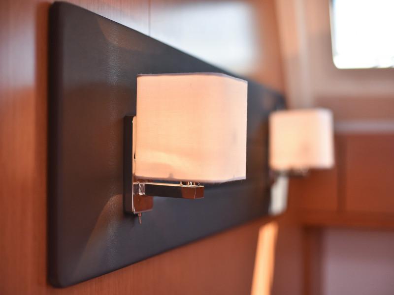 Book yachts online - sailboat - Bavaria Cruiser 46 - Jameson II - rent