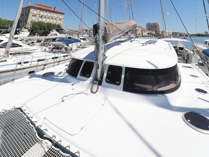 Book yachts online - catamaran - Lipari 41 - LUBI - rent