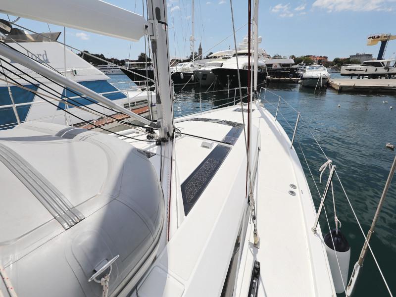 Book yachts online - sailboat - Oceanis 51.1 - ZEPHYR B  - rent