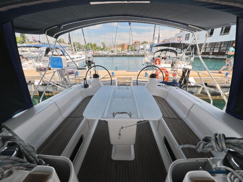 Book yachts online - sailboat - Bavaria 50 - Dalmatino Zara - rent