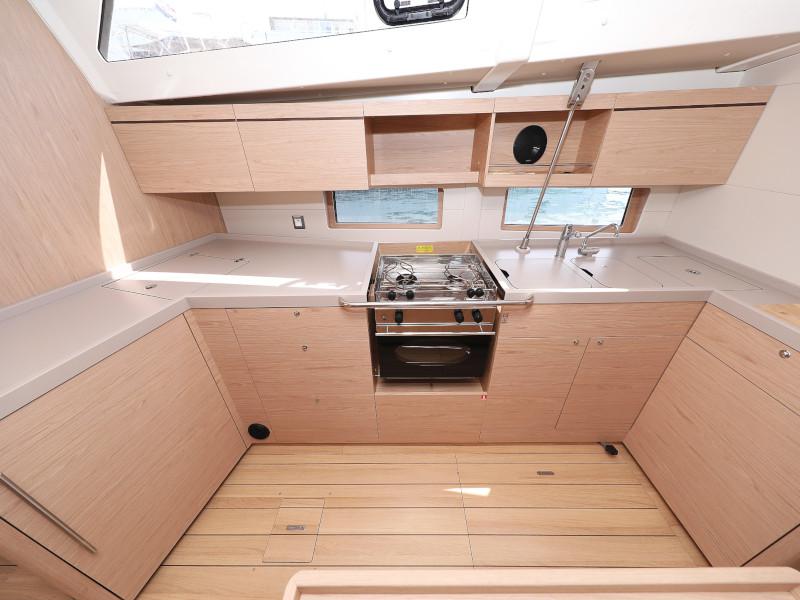 Book yachts online - sailboat - Oceanis 46.1 - MR.WHITE  - rent