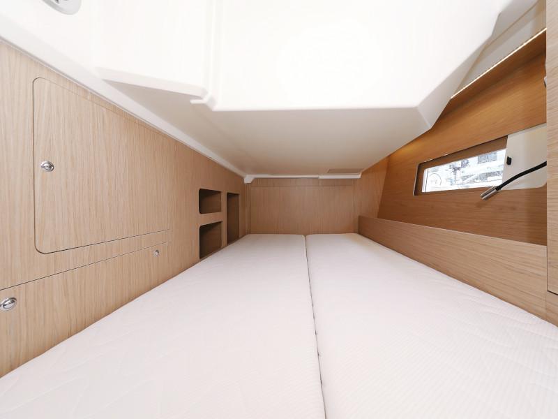 Book yachts online - sailboat - Oceanis 46.1 - MR.WHITE  - rent