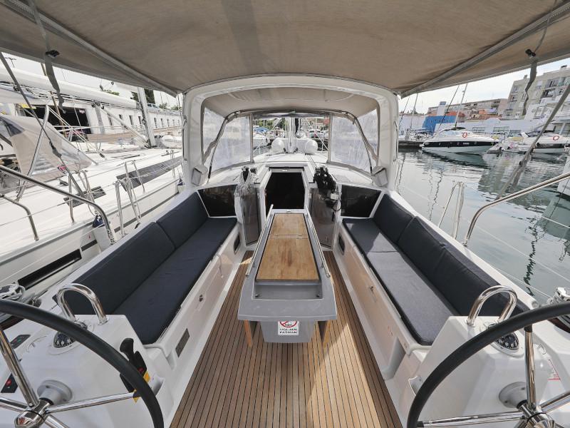 Book yachts online - sailboat - Oceanis 41.1 - SEVEN  - rent
