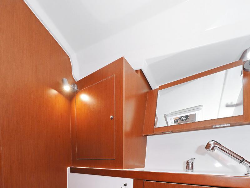 Book yachts online - sailboat - Oceanis 41.1 - SEVEN  - rent