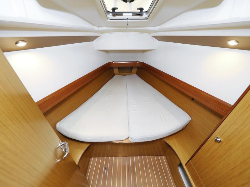 Book yachts online - sailboat - Sun Odyssey 39i - Lucija - rent