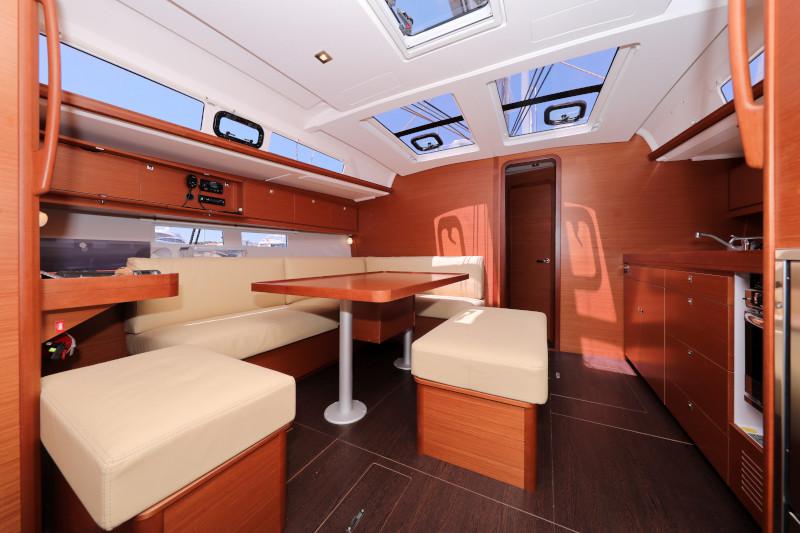 Book yachts online - sailboat - Dufour 460 - ELTHEOLE II - rent