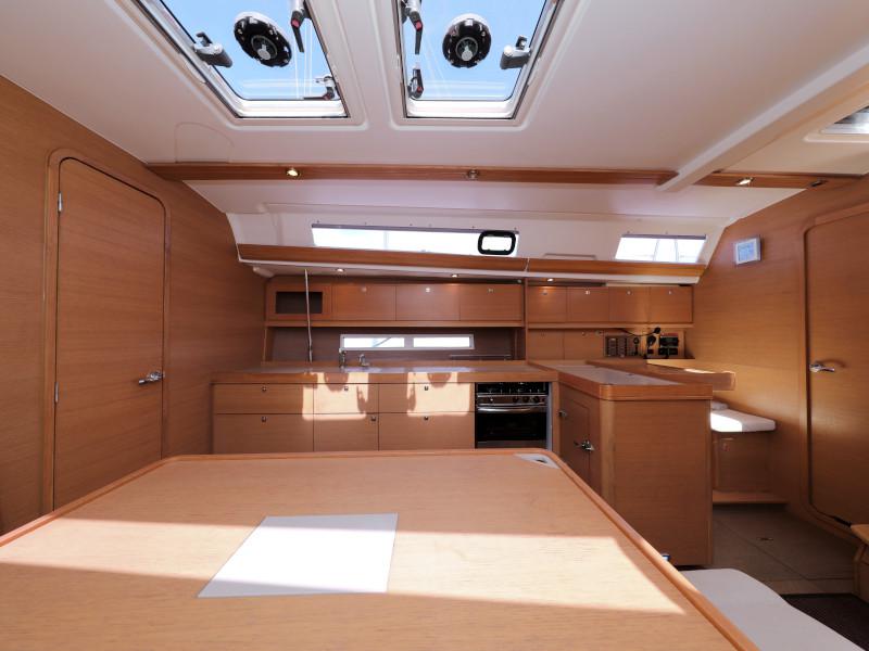 Book yachts online - sailboat - Dufour 450 GL - Tibitoo - rent
