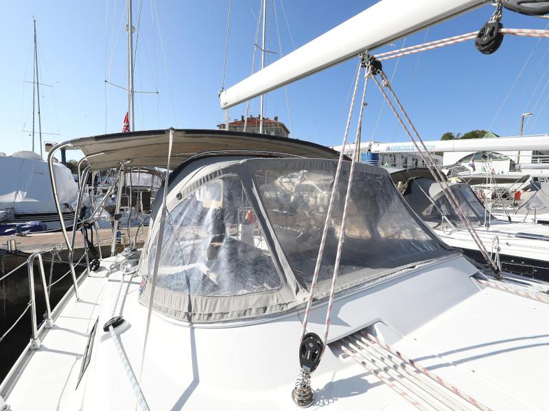 Book yachts online - sailboat - Bavaria Cruiser 40 - PIA M - rent