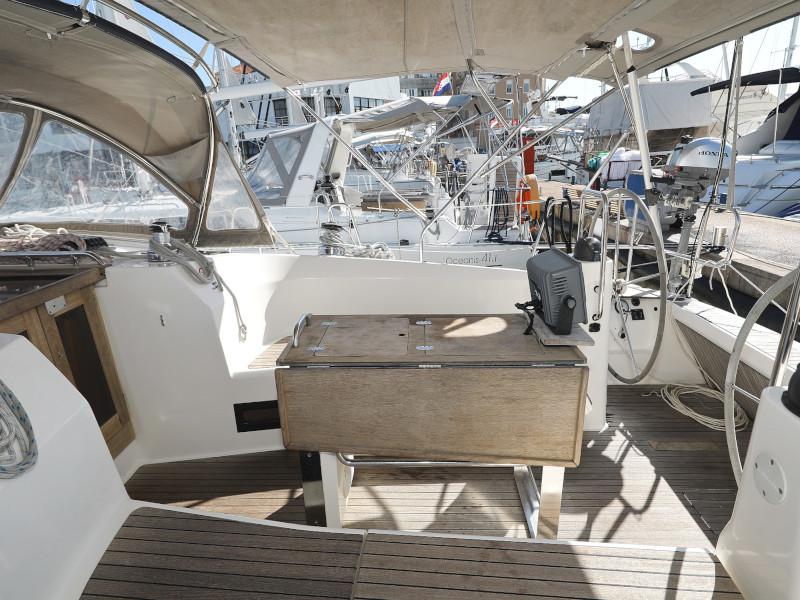 Book yachts online - sailboat - Bavaria Cruiser 40 - PIA M - rent