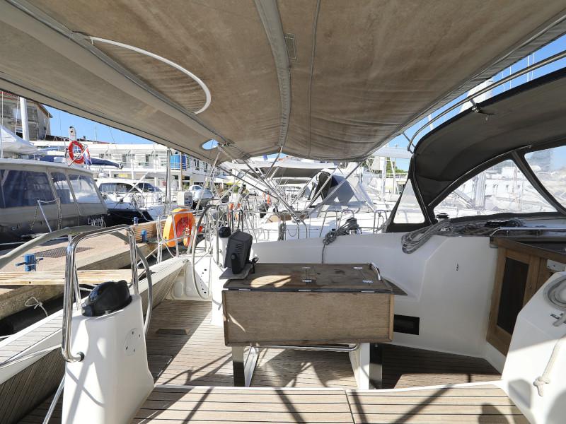 Book yachts online - sailboat - Bavaria Cruiser 40 - PIA M - rent