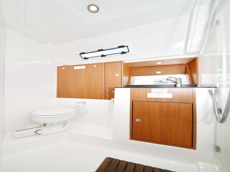 Book yachts online - sailboat - Bavaria Cruiser 40 - PIA M - rent