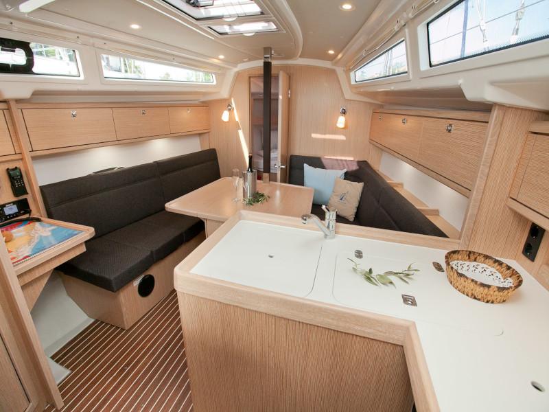 Book yachts online - sailboat - Bavaria Cruiser 34 Style - COOKIE - rent