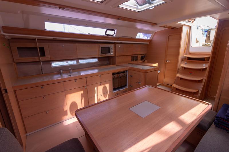 Book yachts online - sailboat - Dufour 450 GL - Easy Going - rent
