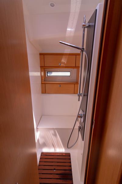 Book yachts online - sailboat - Bavaria Cruiser 56 - Miles - rent