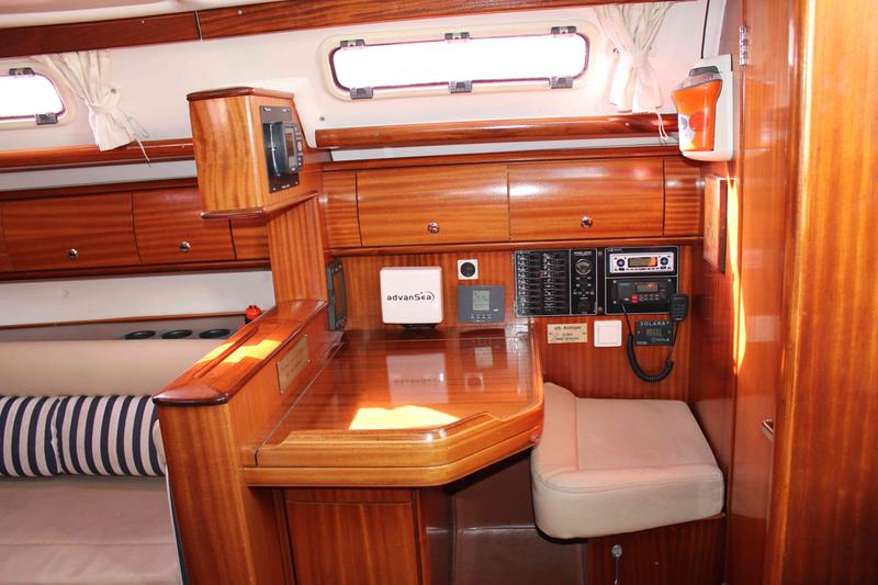 Book yachts online - sailboat - Bavaria 36 - Antiope (refit 2017) - rent