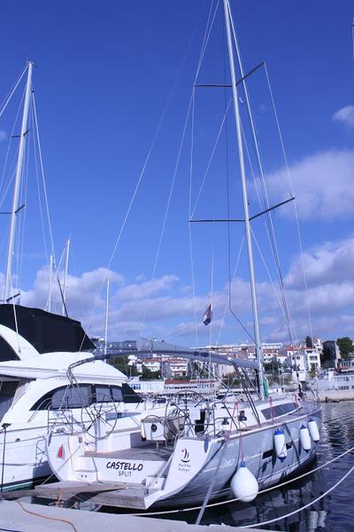 Book yachts online - sailboat - D&amp;D Kufner 54.2 - Castello - rent