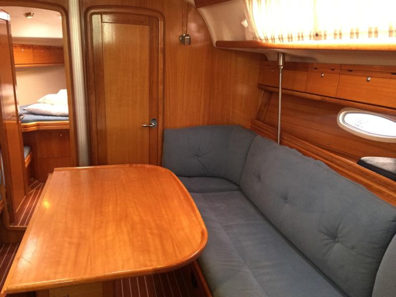 Book yachts online - sailboat - Bavaria 38 Cruiser - BOEM - rent