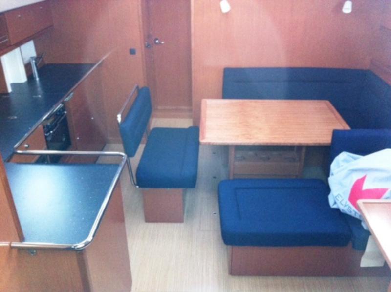 Book yachts online - sailboat - Bavaria Cruiser 45 - PASO DOBLE I - rent