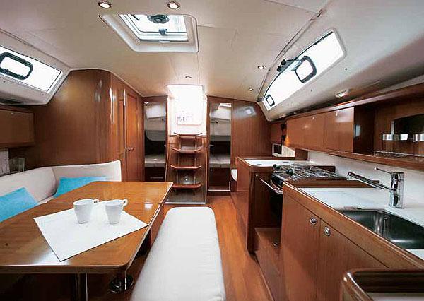Book yachts online - sailboat - Oceanis 40 - Nar - rent