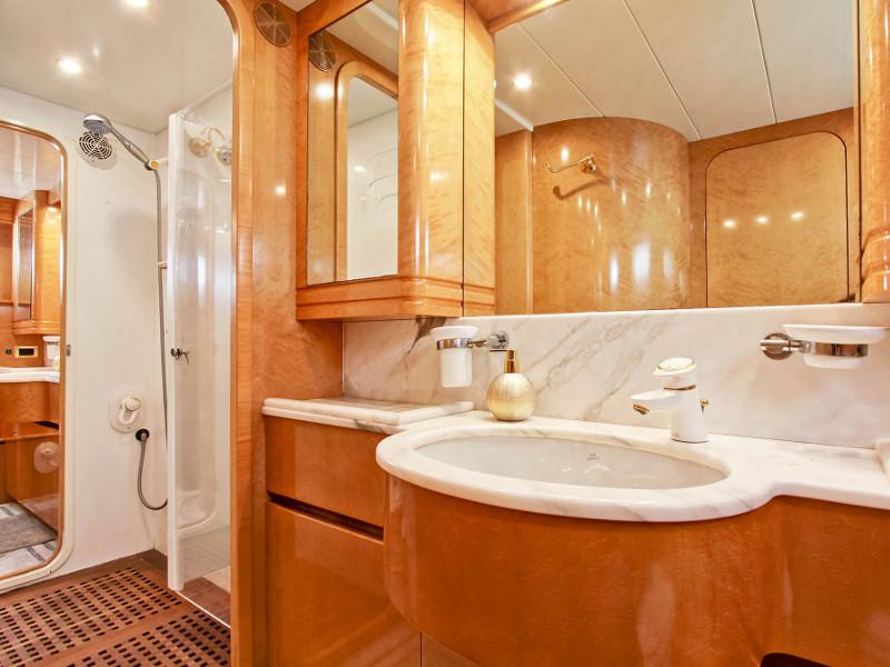 Book yachts online - motorboat - Rizzardi Posillipo Technema 80 - Prime - rent