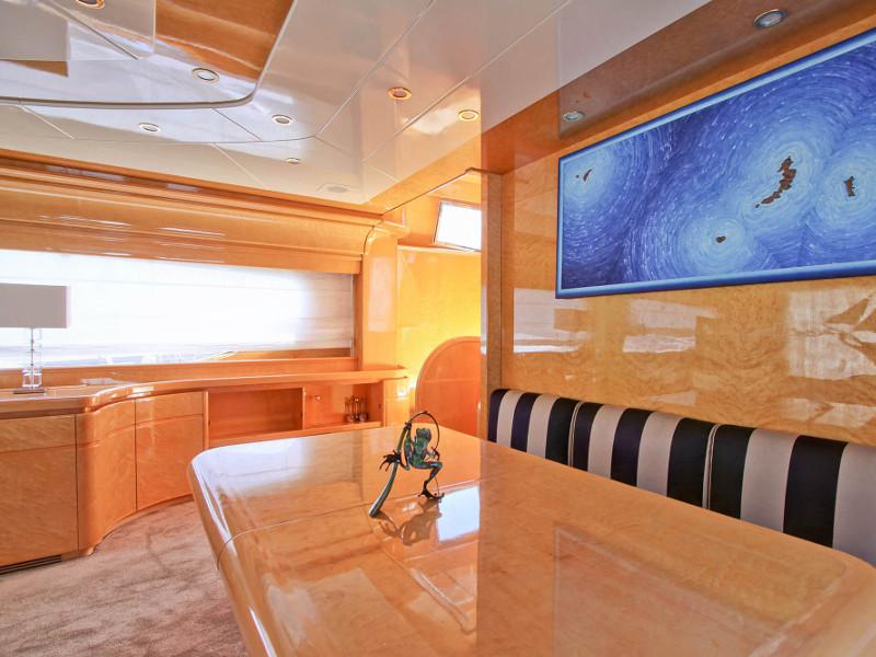 Book yachts online - motorboat - Rizzardi Posillipo Technema 80 - Prime - rent